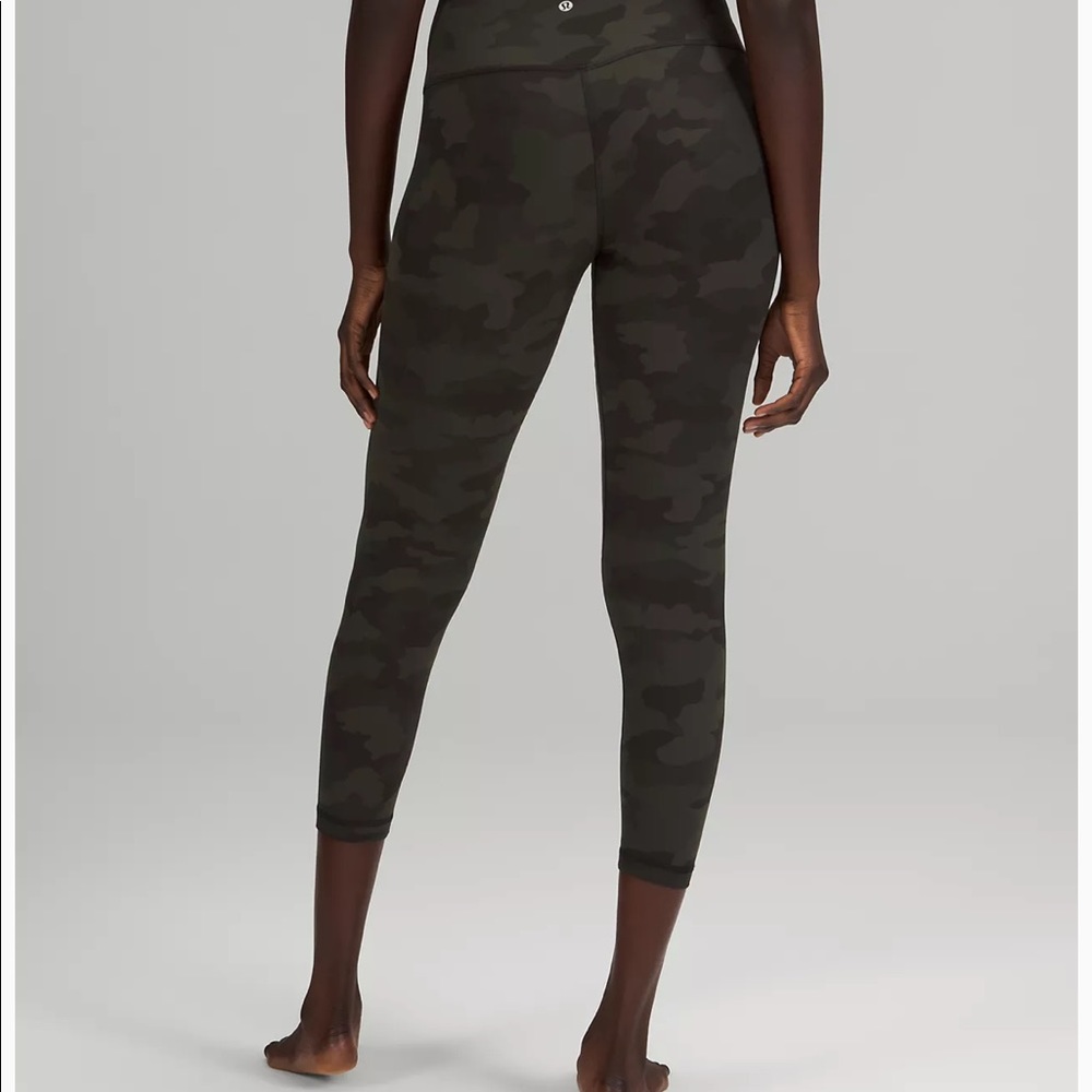 Lululemon align green camo size 6 25” inseam